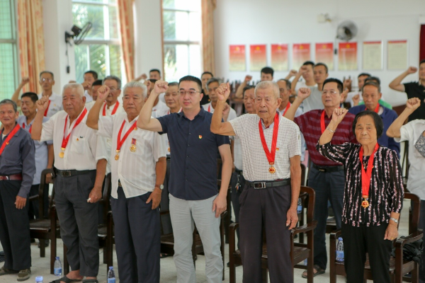 1_荣光五十载 初心未曾改_4