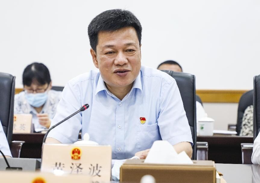 龙湖区人大常委会召开纪念区人大及其常委会成立30周年座谈会