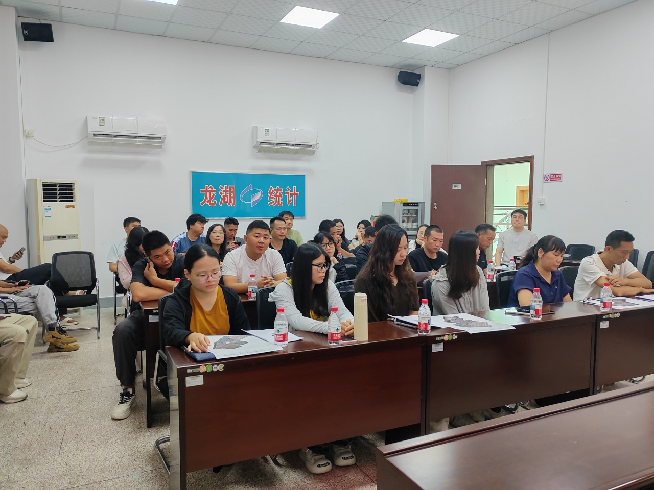 19eac9d679387ae40d4de7497ea65cfa.jpg