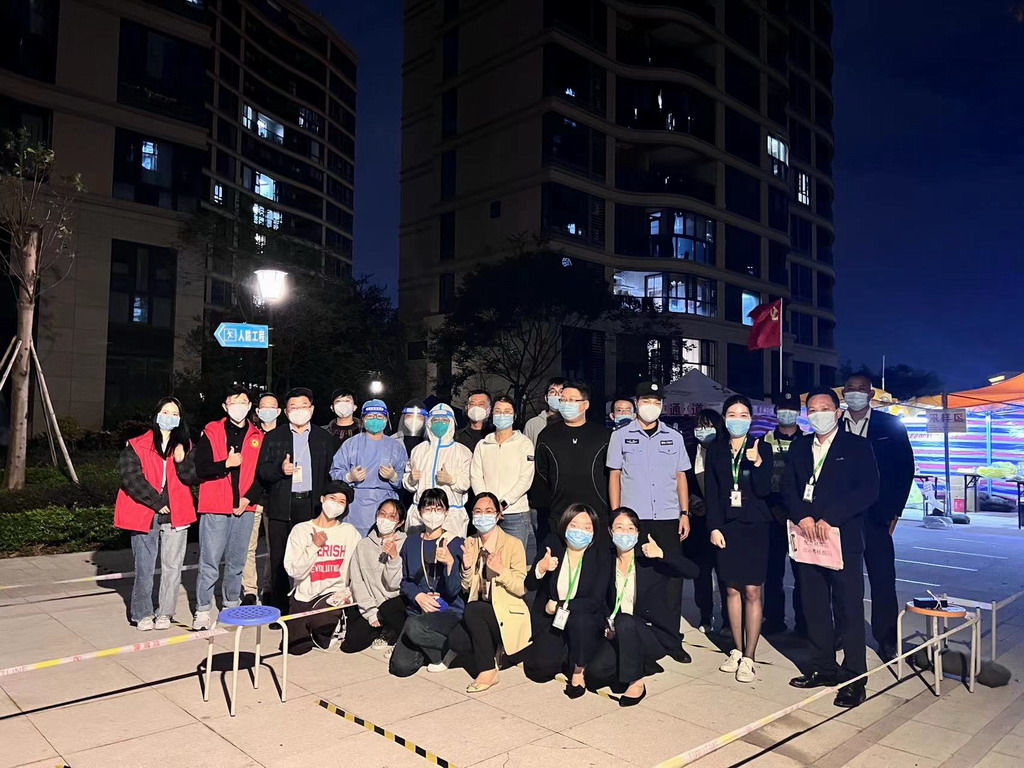 援助核酸采样4_up.JPG