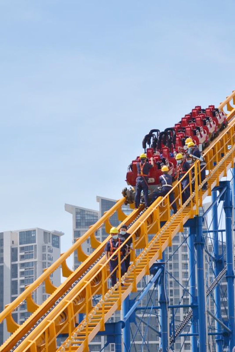 监督管理局和龙湖区市场监督管理局联合汕头市星城湾游乐有限公司在