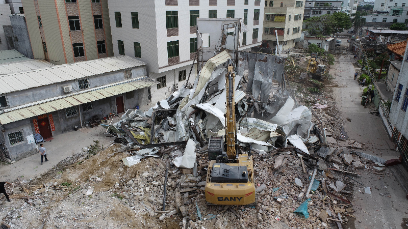 李厝北怡路违建住宅楼层拆迁中.jpg